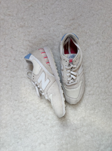 New balance sneaker - new, in